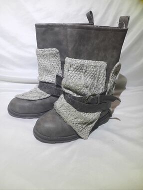 Muk Luks Cozy Womens Boots